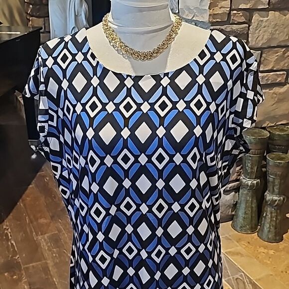 Liz Claiborne Dresses & Skirts - Bold geometric print pullover dress by Liz Claiborne size XXL